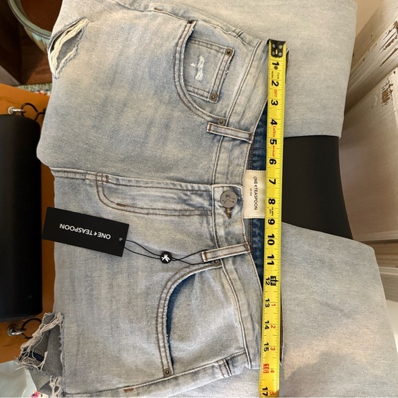 NWT One Teaspoon Light Wash High Rise Jeans Size 30 - Picture 16 of 16